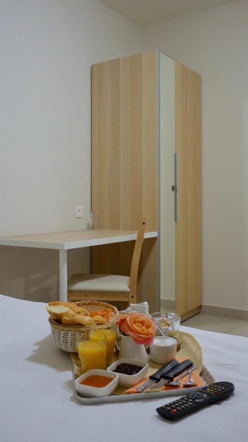 Hotel Vauban Livry-Gargan Kültér fotó